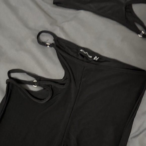 PrettyLittleThing Black Cut-Out Leggings - Picture 6 of 8